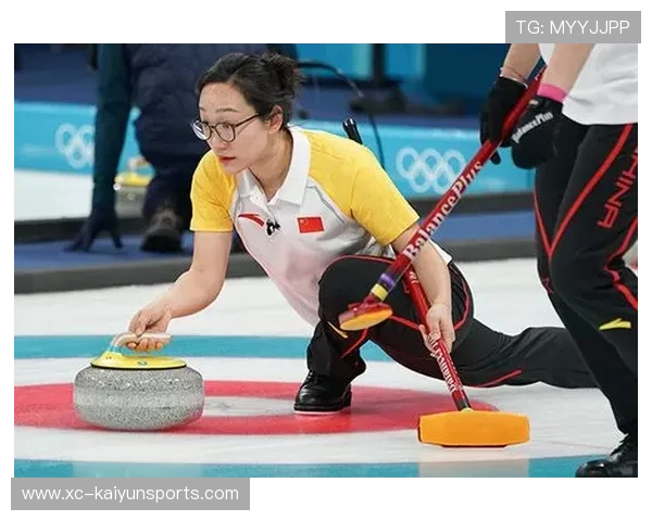 冰壶中国队强势晋级四强：冰雪之上，铸就辉煌
